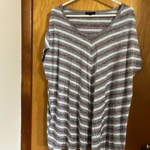 26/28 Lane Bryant Chevron Top